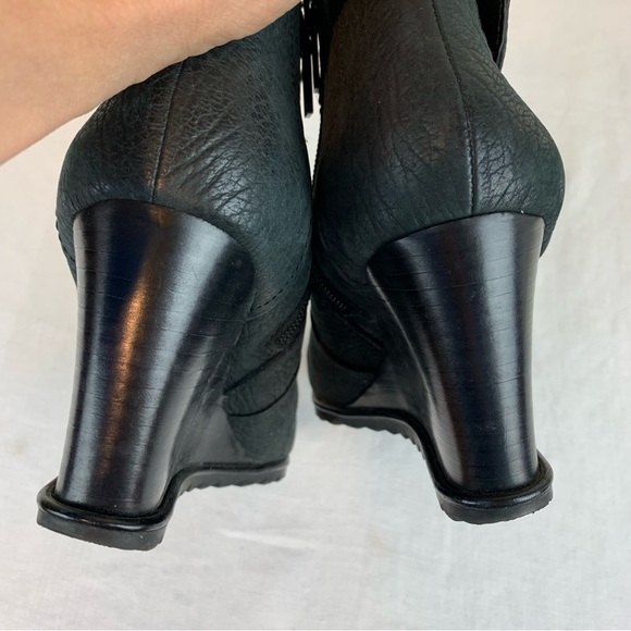 Kenneth Cole Reaction Leather Storm Wedge Ankle Boot- Sz 7 - Picture 10 of 13